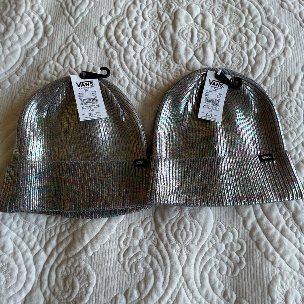 Vans Beanies (2)